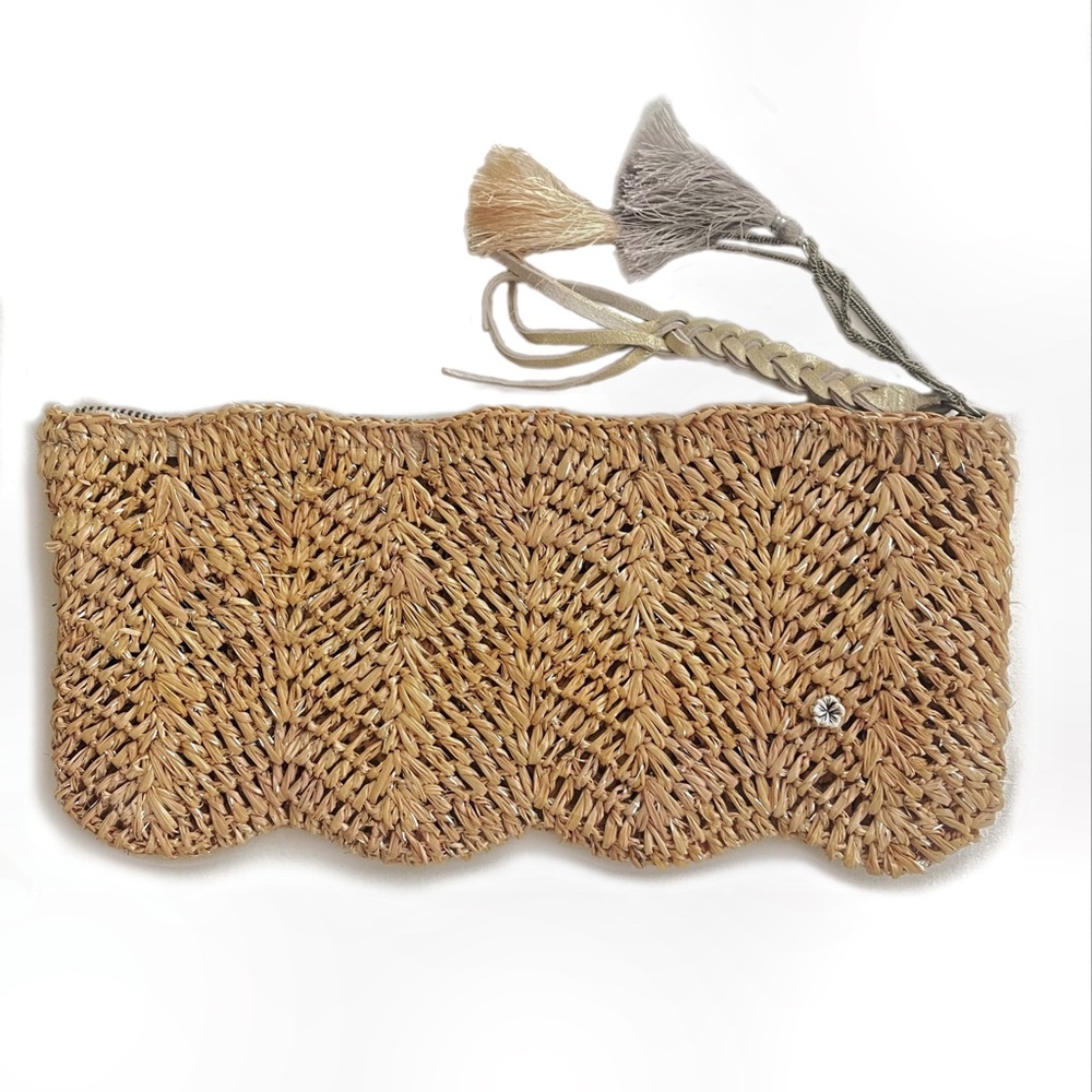 FLORABELLA - Avon Woven Raffia Clutch - Picture 1 of 9